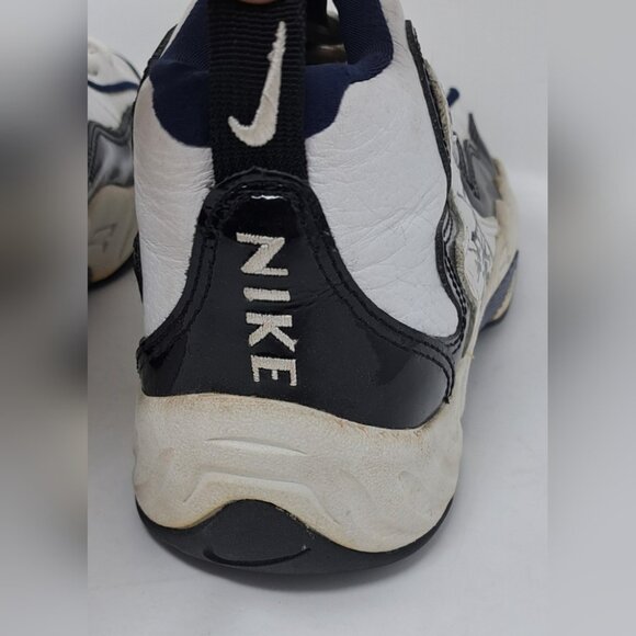 Vintage 90s Nike Basketball Shoes Signed Damon Stoudamire Toronto Raptors NBA main image 11